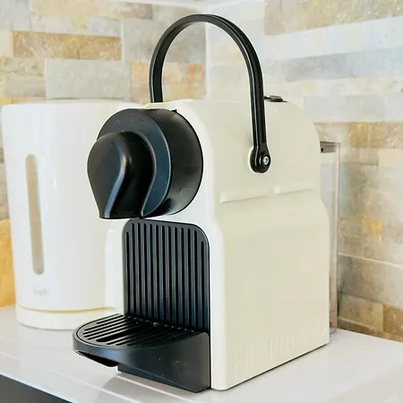 아파트 Petit Bijou 2 Pers Wifi 니스